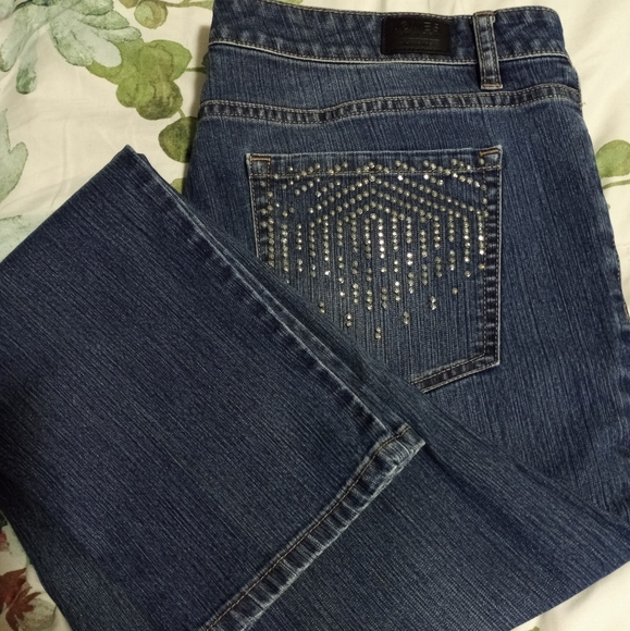 JONES NEW YORK SIGNATURE - Picture 3 of 4